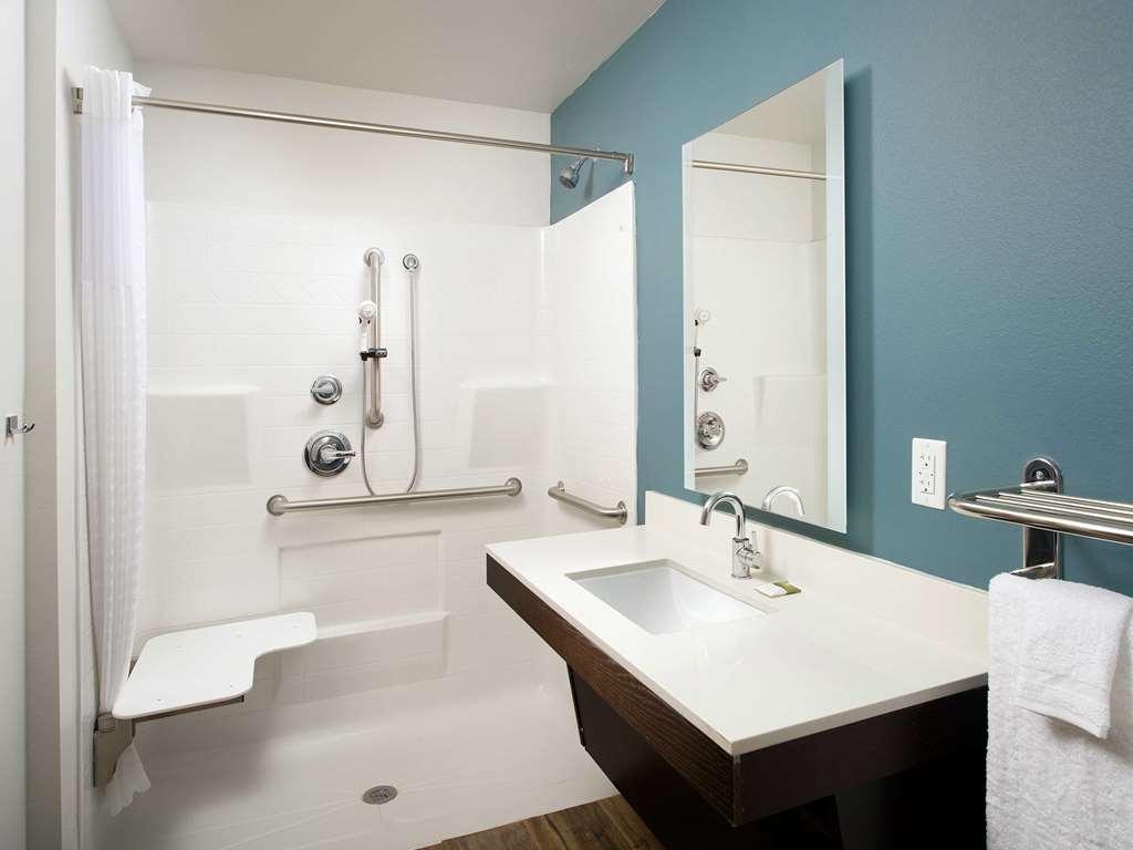 Woodspring Suites Providence Quarto foto